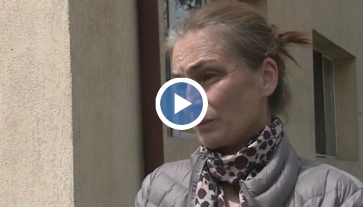 Възпитателката в момента е в болничен. Тя не е сигурна дали след нанесените ѝ бой и обида ще се върне отново в детската градина