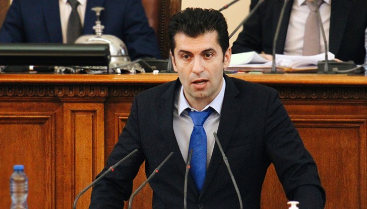 В Народното събрание депутатите ще изслушат премиера Кирил Петков