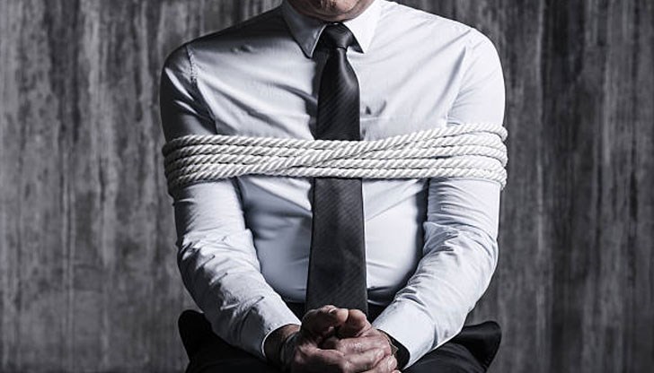 Годеницата му заведе дело срещу него