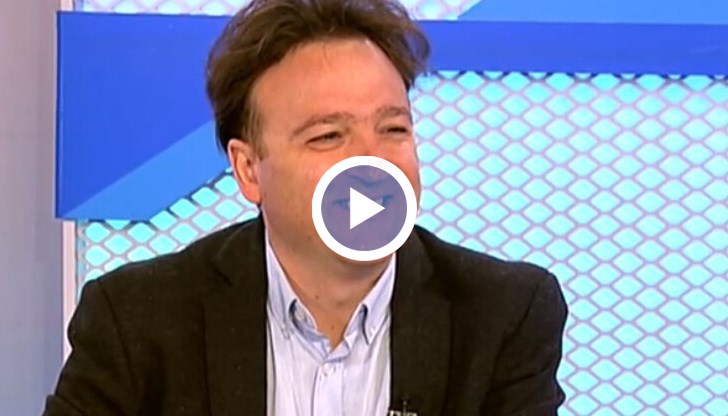 Според него много случайни хора са допуснати в медийната среда у нас