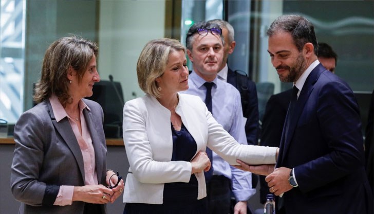 Първата среща е на 5 май в София