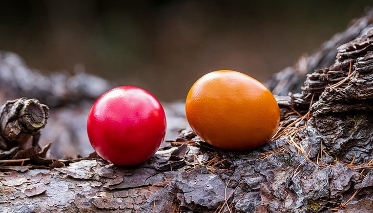 Вярва се, че така ще предпазим починалите си близки от превъплъщаване