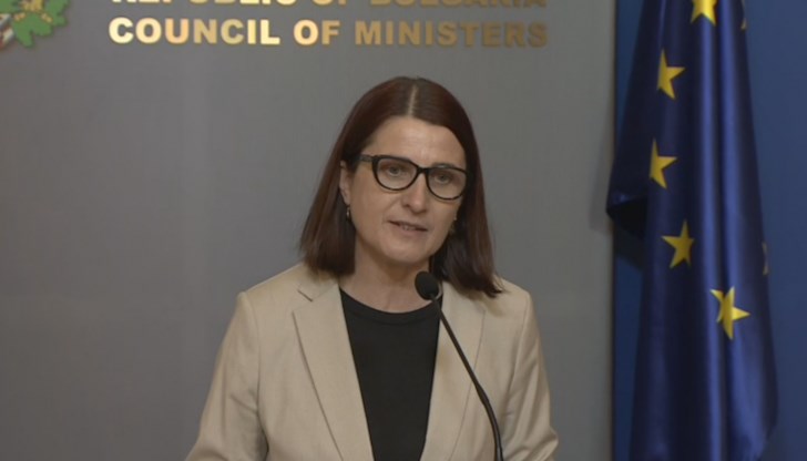 За сега има 33 000 места за 59 000 бежанци