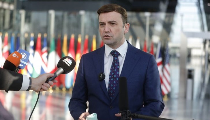 Министърът на външните работи на РСМ е предупредил своите колеги от ЕС за икономическите и политическите последици от този конфликт в региона