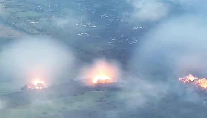 Явлението на видеото се нарича кондензационен облак или облак на Уилсън