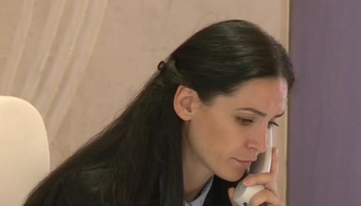 Повечето от тях ще работят в сферата на обслужването като сервитьори, бармани, камериери и кухненски персонал Повечето от тях ще работят в сферата на обслужването като сервитьори, бармани, камериери и кухненски персонал