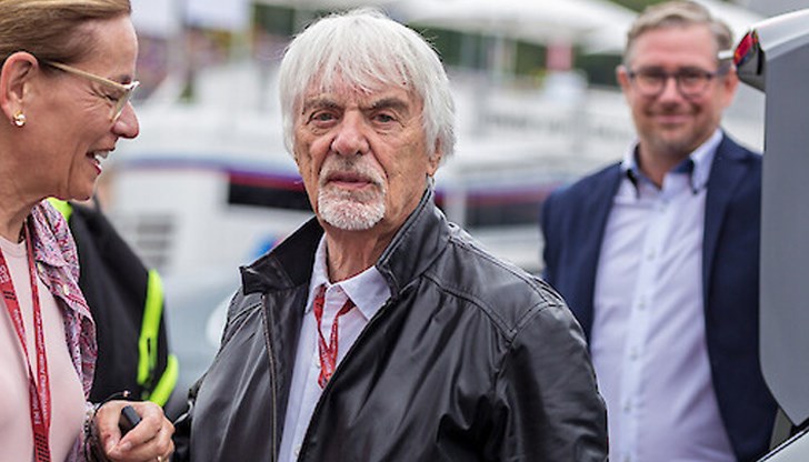 Бившият шеф във Формула 1 Бърни Екълстоун беше арестуван в Бразилия късно снощи за незаконно притежание на оръжие