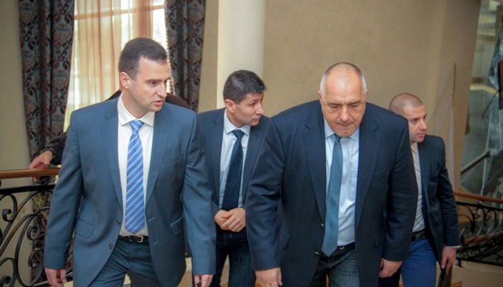 България продължава да получава газ по същото трасе, по което получаваше до момента, както и от същия източник, но с 30% по-скъпо, заяви той