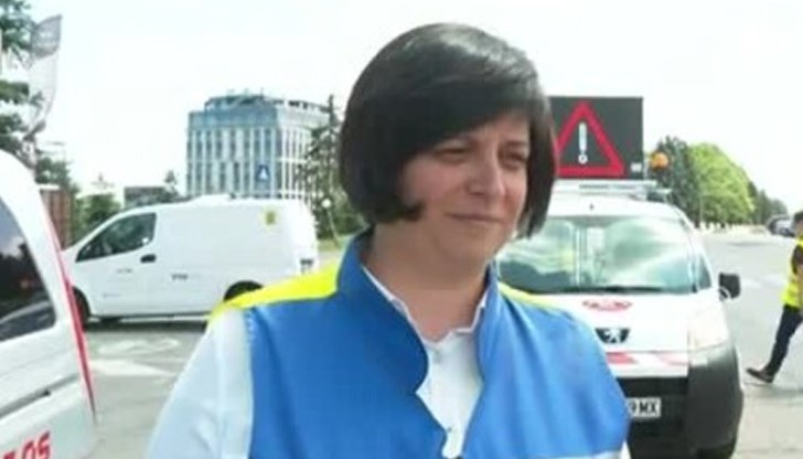 "Подобна лаборатория за първи път идва в България. С уред, който е закачен на автомобила, се измерва маркировката в движение“, обясни Диана Русинова