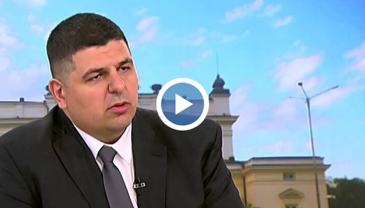 „Основният ни акцент е нулева енергийна зависимост от Русия и това е възможно. Има истински план за действие, не извиване на ръце”, заяви депутатът