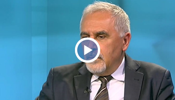 "Самият факт, че говорим за ядрени оръжия показва колко сме на ръба на глобален конфликт", коментира още бившият зам.-министър на външните работи.