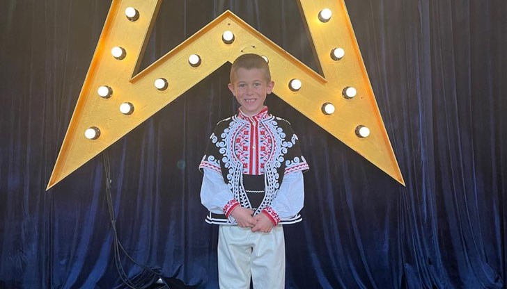 На второ място зрителите поставиха читалище „Наука“, а трети останаха балет „Вега“ На второ място зрителите поставиха читалище „Наука“, а трети останаха балет „Вега“