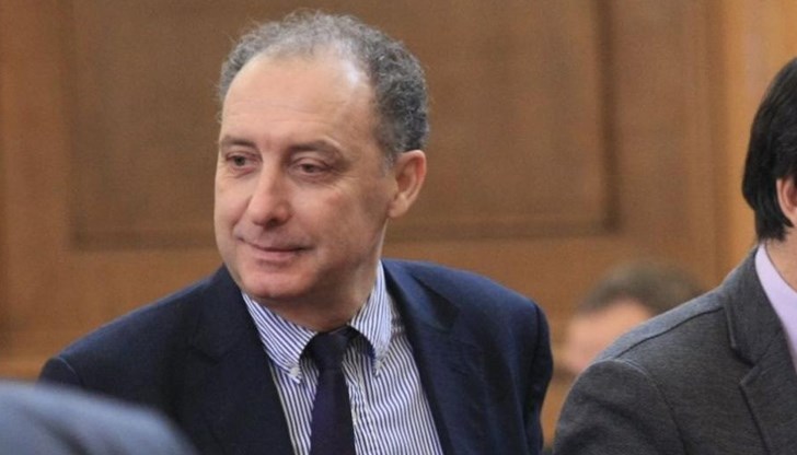 Вълков е бил депутат от ГЕРБ в 41 и 42 Народно събрание Вълков е бил депутат от ГЕРБ в 41 и 42 Народно събрание