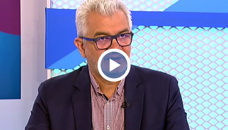 Журналистът  допълни, че войната е между два свята - между САЩ и Русия. А конфликтът обхваща лека-полека целия свят и го ерозира