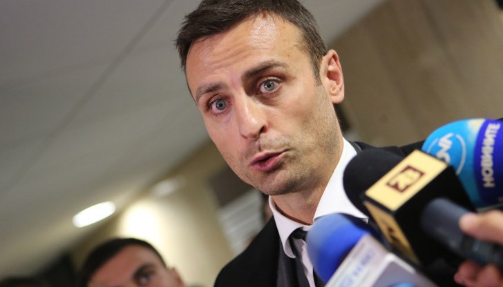 Бившият национал призова разследващите органи да извършат проверка за кадъра, на който присъства Борислав Михайлов