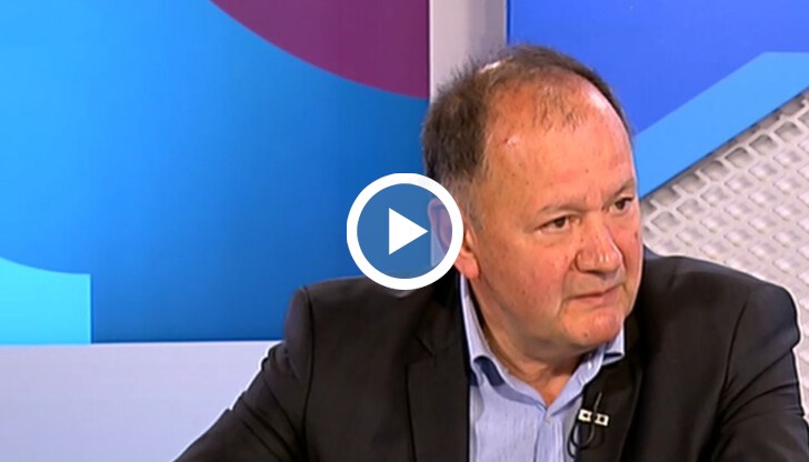 Той е категоричен, че няма как да бъдат наложени санкции на Русия и тя да дава газ без пари.  "Дружбата свърши преди 30 години, сиренето струва пари", каза Миков