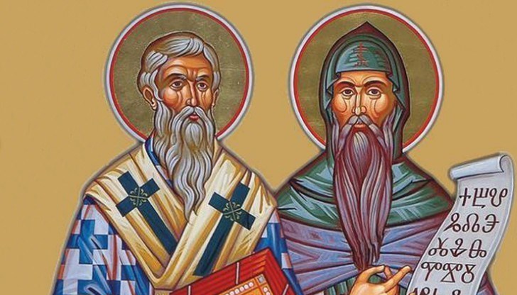 За всенародно поклонение, в София пристигат светите мощи на равноапостолните братя Кирил и Методий, съобщи Светият синод