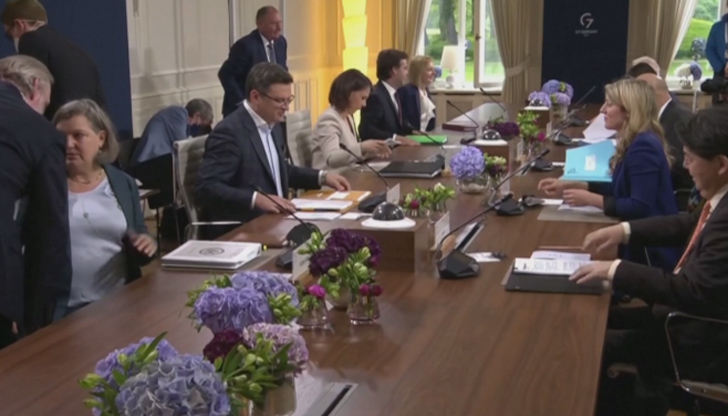 Външните министри от НАТО обсъждат на неформална среща в Берлин