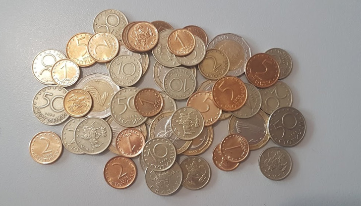 По-високи пенсии, но без увеличение на минималната работна заплата.Около това