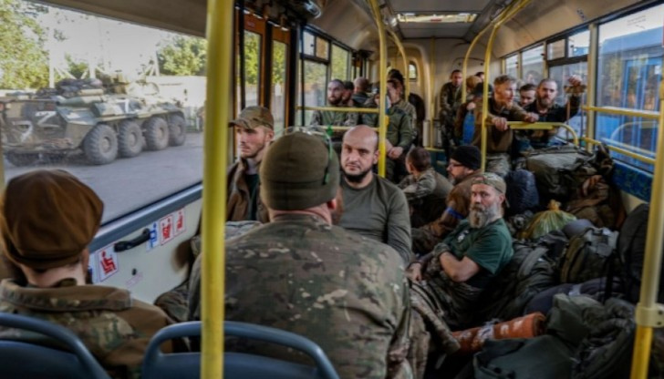 Последната група украински бойци, защитаваща стоманодобивния комплекс Азовстал в град