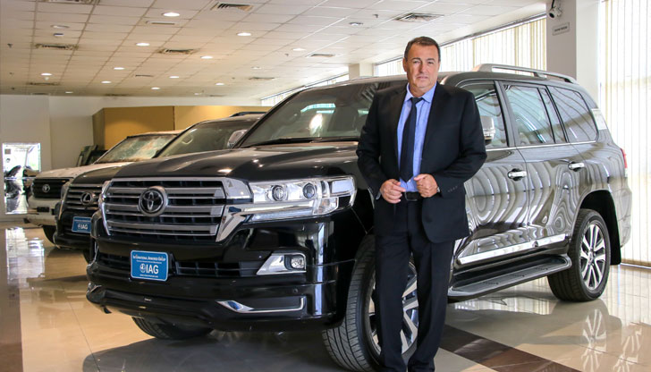 Никой по света не ме пита колко съм богат, освен