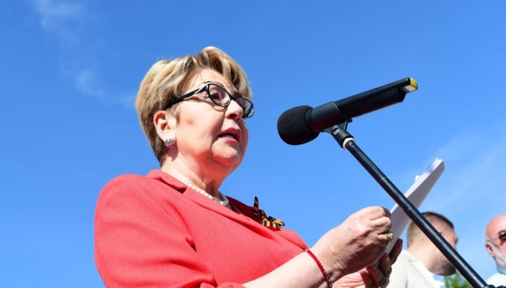 Виждаме как неонацизмът вдига глава в редица европейски страни, добави