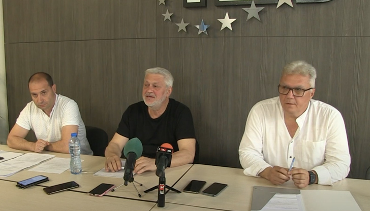 Орлин Дяков: Пенчо Милков да стегне администрацията сиКметът Пенчо Милков