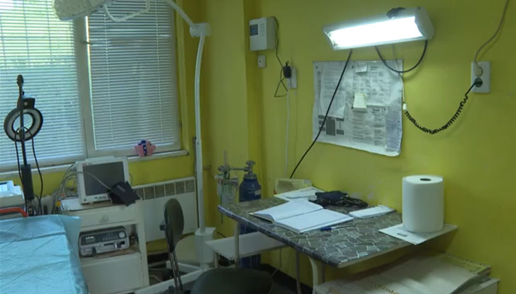 Близо три месеца в Община Трън работи само един личен