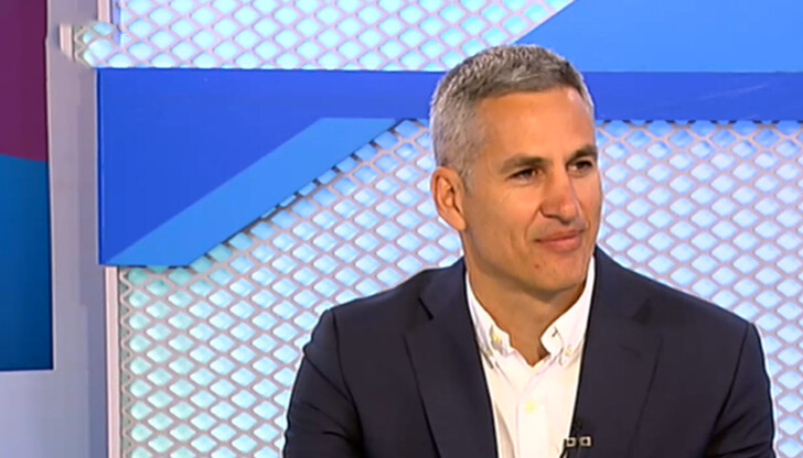 Не се чувстваме шантажирани от БСП, категоричен е той"В дългосрочен