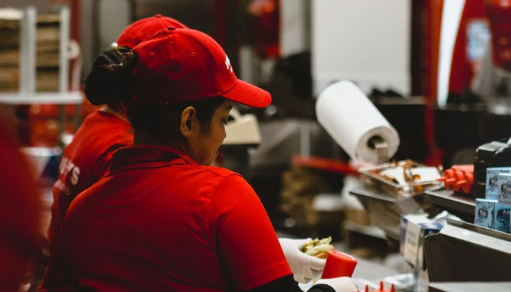 Нараснали са всички доходи, но това не може да компенсира