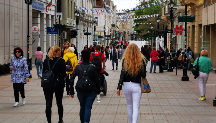 Траен спад на активните случаи на Ковид-19 отчитат здравните власти