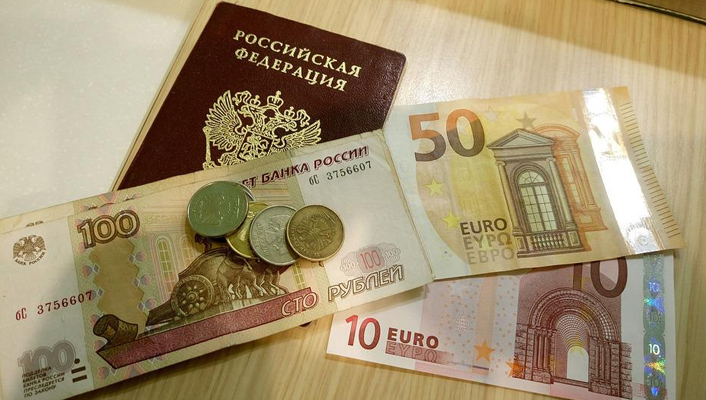 Рублата е поскъпнала с близо 15% спрямо еврото за последните