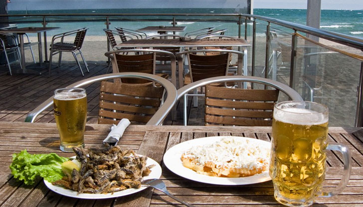 Стандартна вечеря с напитки излиза около 50 лв. на човекС