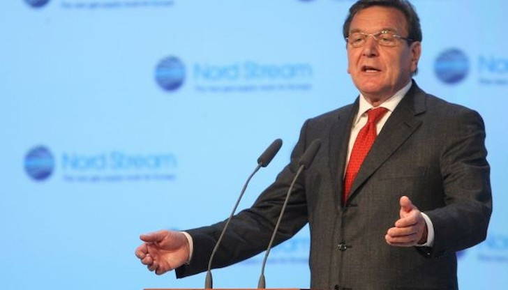 Бившият германски канцлер Герхард Шрьодер, приближен на президента на Русия