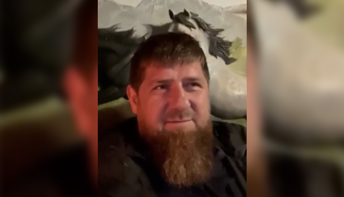Чеченският лидер Рамзан Кадиров, подкрепян от Кремъл, публикува видео, в