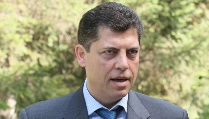 Сделката е от 23 май, но е блокирана от Агенцията