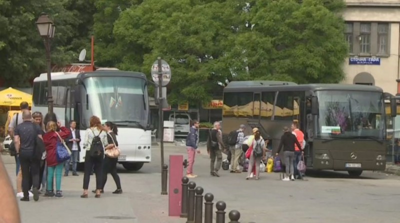 Част от бежанците, настанени в хотели в Несебър и Слънчев