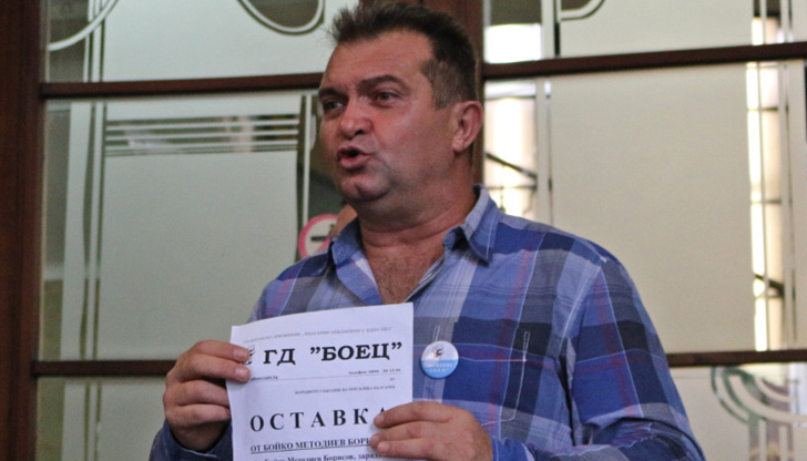 Подписката е известна на г-жа Лаура Кьовеши и има копиеОт