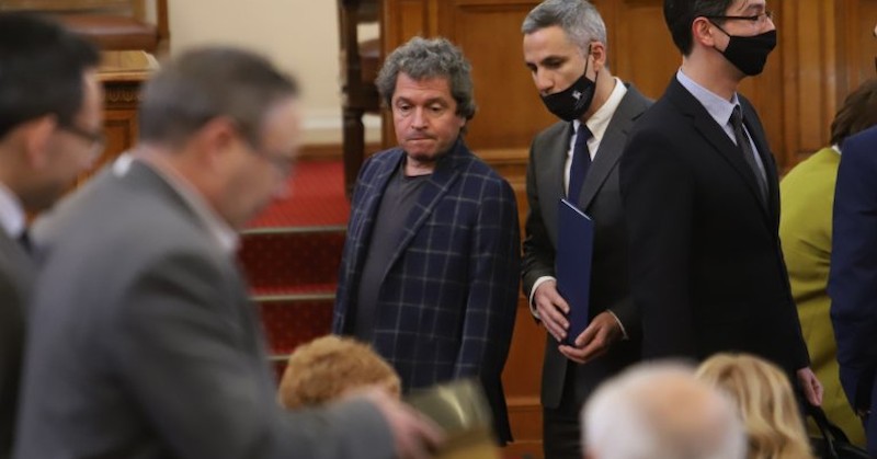 Има ощетяване на "Има такъв народ" в парламентарните комисии. Въпросът