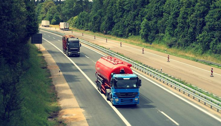 Тежкотоварните автомобили не са получили и лев субсидии"Превозът на товари