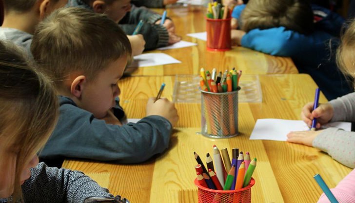 Определиха условията и реда за прием на деца, търсещи или