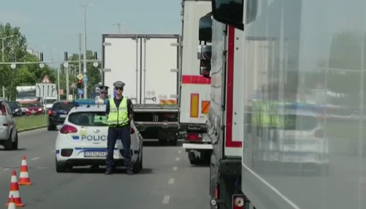 Над 30 тира са блокирали "Цариградско шосе"Втори ден протести на