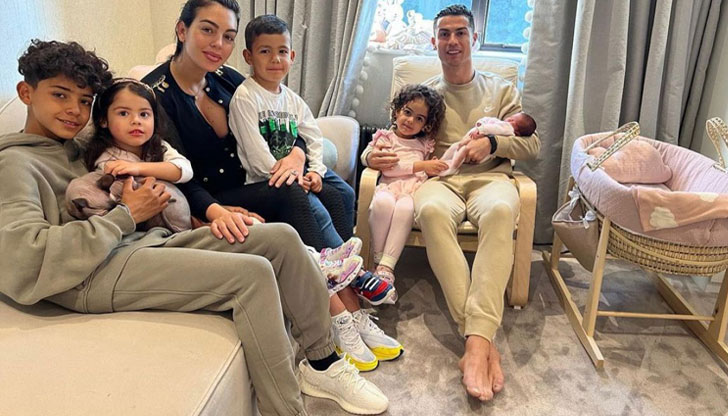 Есмералда идва от испанската дума за смарагд - скъпоценен зелен