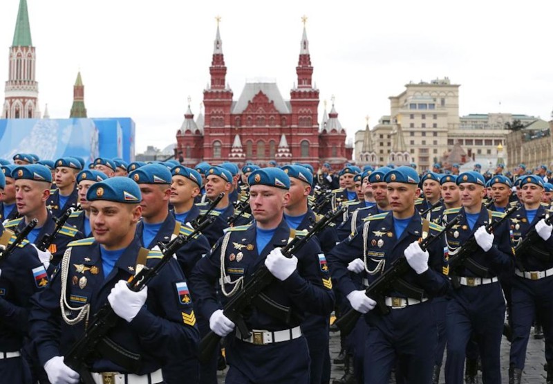 В Парада на победата на Червения площад в Москва ще