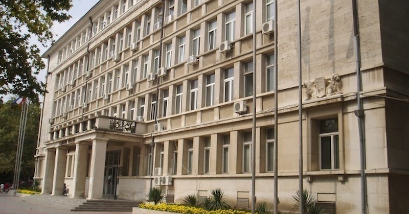 Целта била оправдаване неявяването на свидетел в насрочено съдебно заседание66-годишен