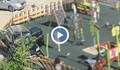 Кола се вряза в детска площадка в Сливен