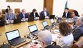 Кирил Петков събра депутатите и министрите в НС