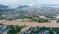 Невиждани наводнения и свлачища в Китай