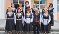 Янка Рупкина връчи златен приз на група "Латинка" от Долна Студена