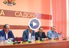 Премиерът изтъкна че не е безрисково да спреш едни милиони